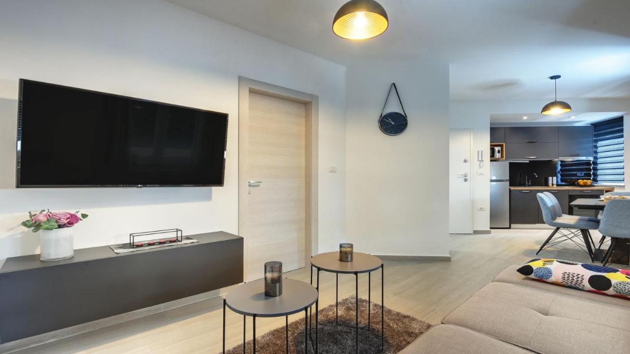 Exclusive City Apartments Пула Екстериор снимка