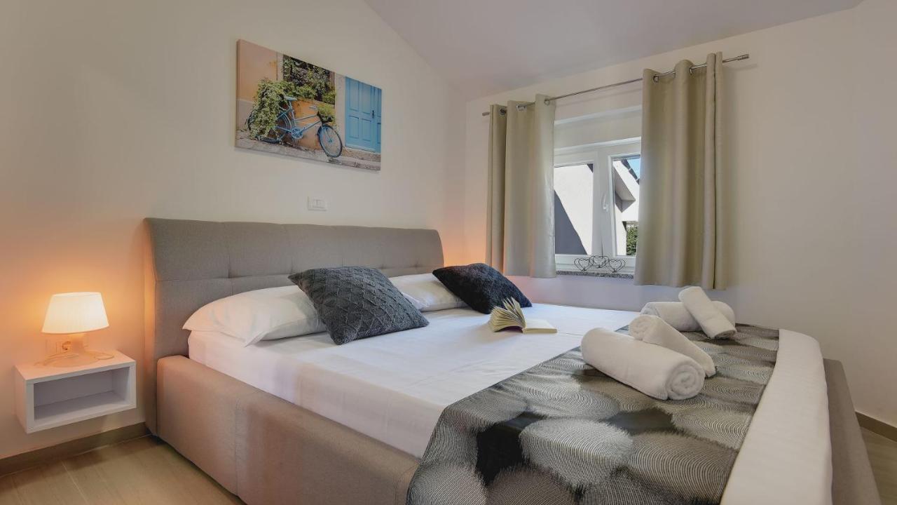 Exclusive City Apartments Пула Екстериор снимка