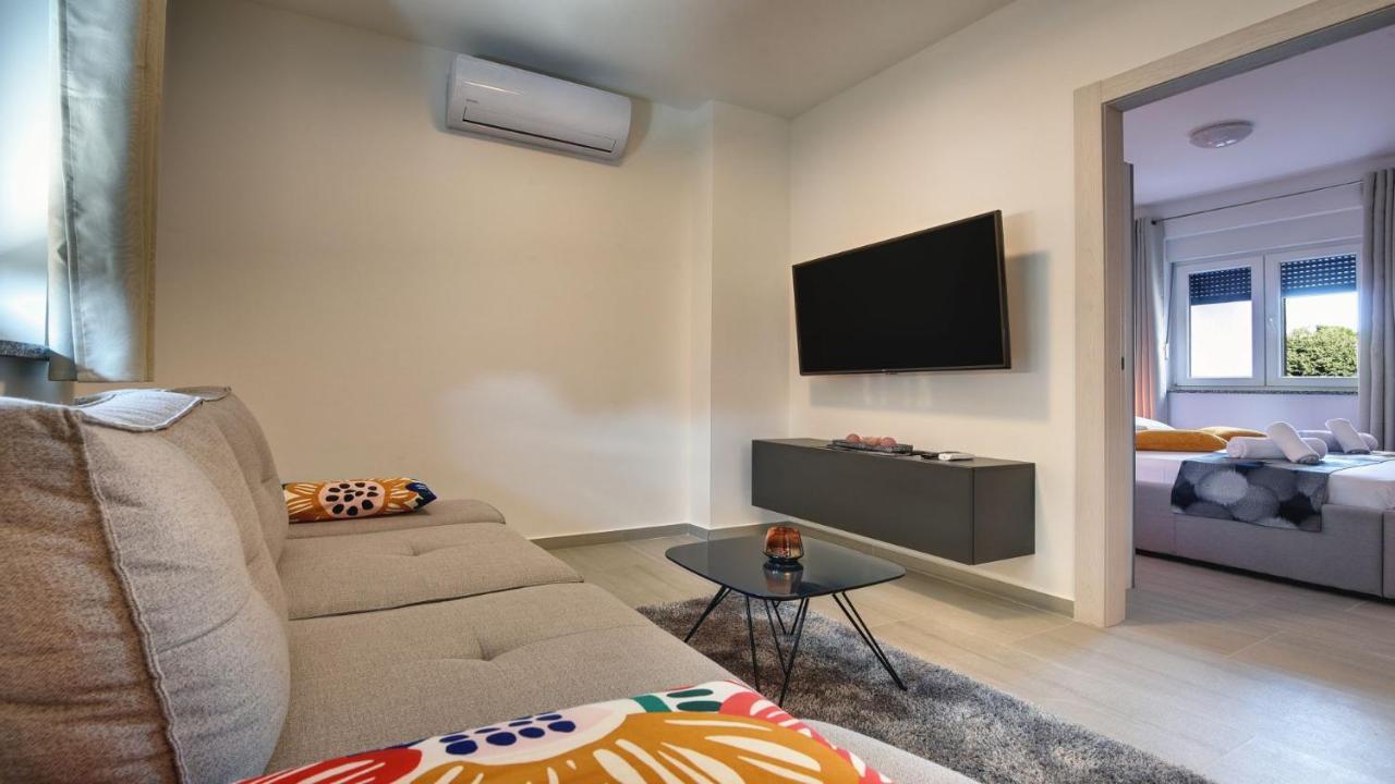 Exclusive City Apartments Пула Екстериор снимка