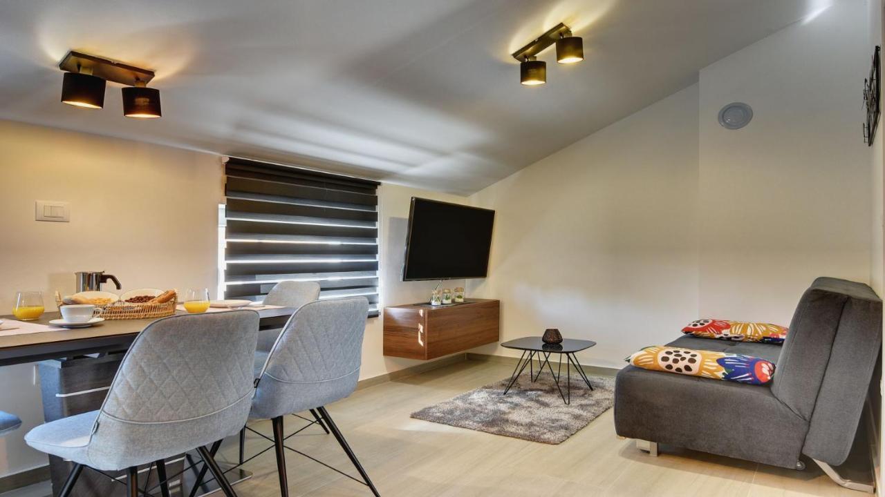 Exclusive City Apartments Пула Екстериор снимка